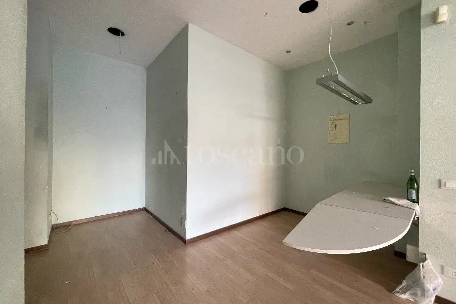 Negozio in affitto di 38 mq a €650 (rif. 7/2024)