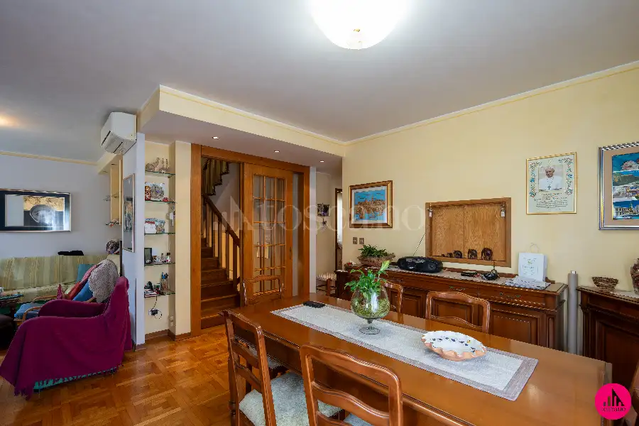 Villa Plurifamiliare in vendita di 195 mq a €179.000 (rif. 80/2026)