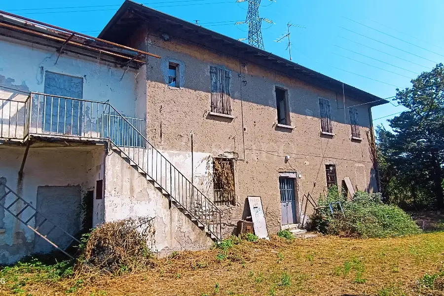 Rustico in vendita di 200 mq a €134.000 (rif. 25/2026)