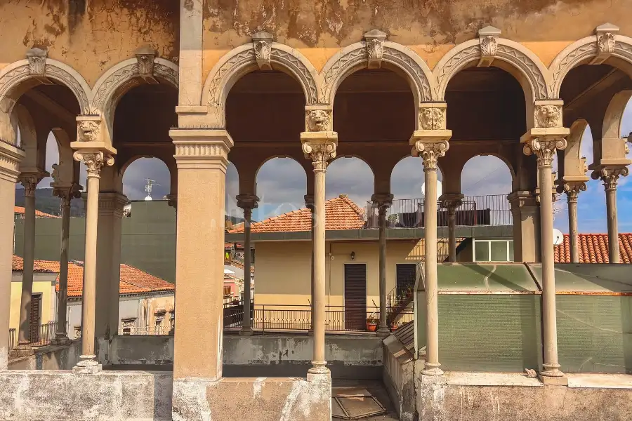 Casa Indipendente in vendita di 313 mq a €295.000 (rif. 134/2026)