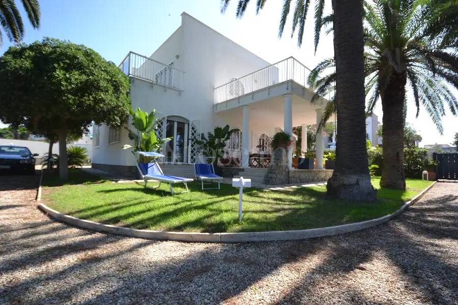 Casa Indipendente in affitto di 180 mq a €2.900 (rif. 43/2025)