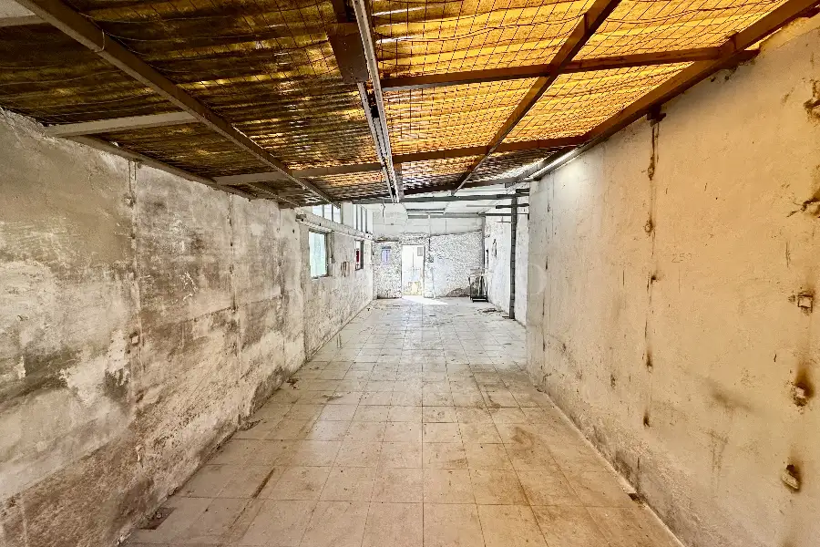 Negozio in affitto di 70 mq a €450 (rif. 25/2025)