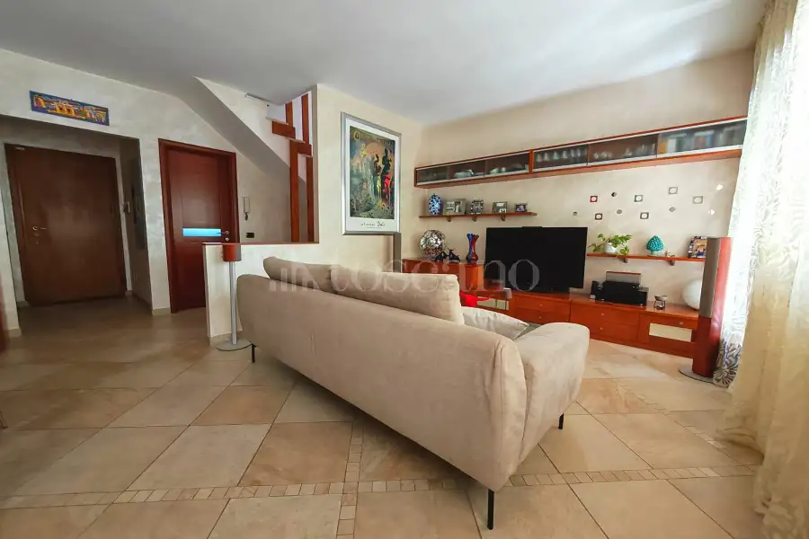 Villino a Schiera in vendita di 210 mq a €329.000 (rif. 48/2026)