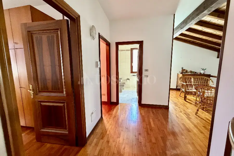 Villa in vendita di 400 mq a €870.000 (rif. 13/2026)