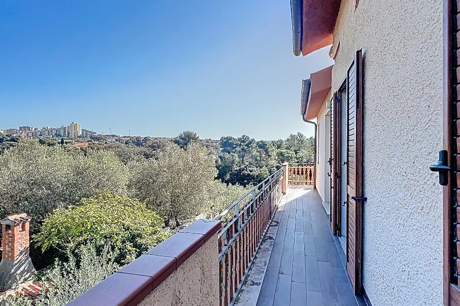 Villa in vendita di 630 mq a €670.000 (rif. 195/2025)