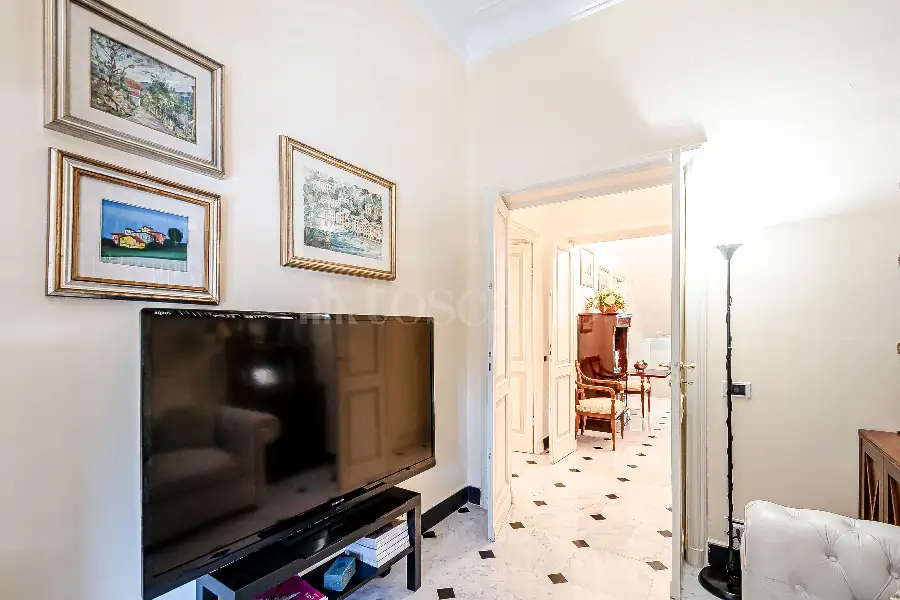 Villa in vendita di 496 mq a €3.950.000 (rif. 71/2026)