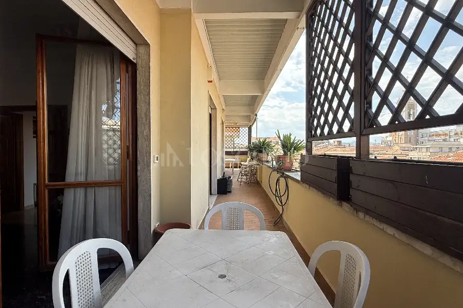 Attico in vendita di 184 mq a €650.000 (rif. 7/2026)