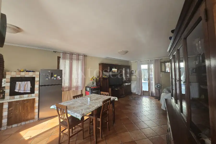 Casa Indipendente in vendita di 410 mq a €615.000 (rif. 40/2025)
