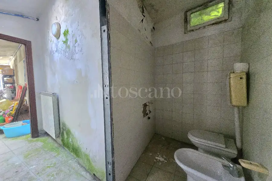 Casa Indipendente in vendita di 350 mq a €163.000 (rif. 30/2025)