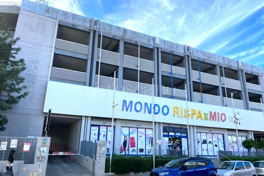 Box in vendita di 10.000 mq a €1.200.000 (rif. 29/2026)