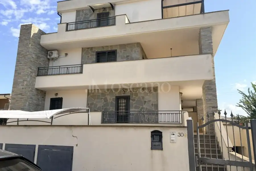 Casa Indipendente in vendita di 160 mq a €250.000 (rif. 76/2026)