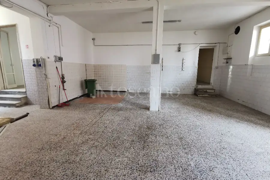 Casa Indipendente in vendita di 200 mq a €210.000 (rif. 23/2026)