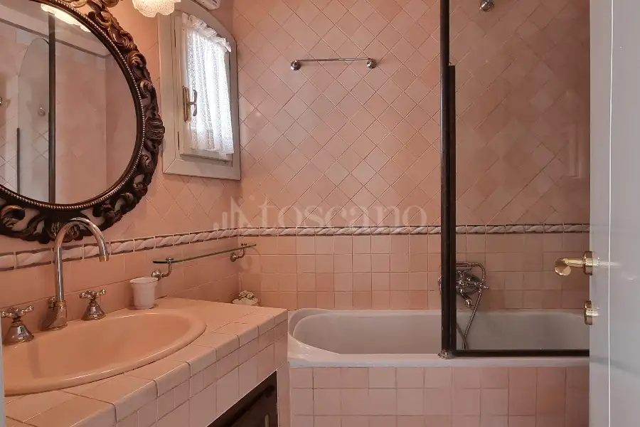 Casa in vendita di 100 mq a €945.000 (rif. 1/2026)