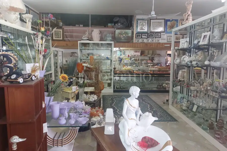 Negozio in affitto di 280 mq a €1.700 (rif. 59/2025)