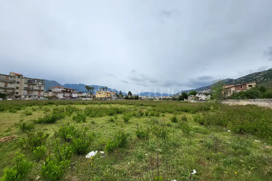 Agricolo in vendita di 1.200 mq a €65.000 (rif. 32/2024)