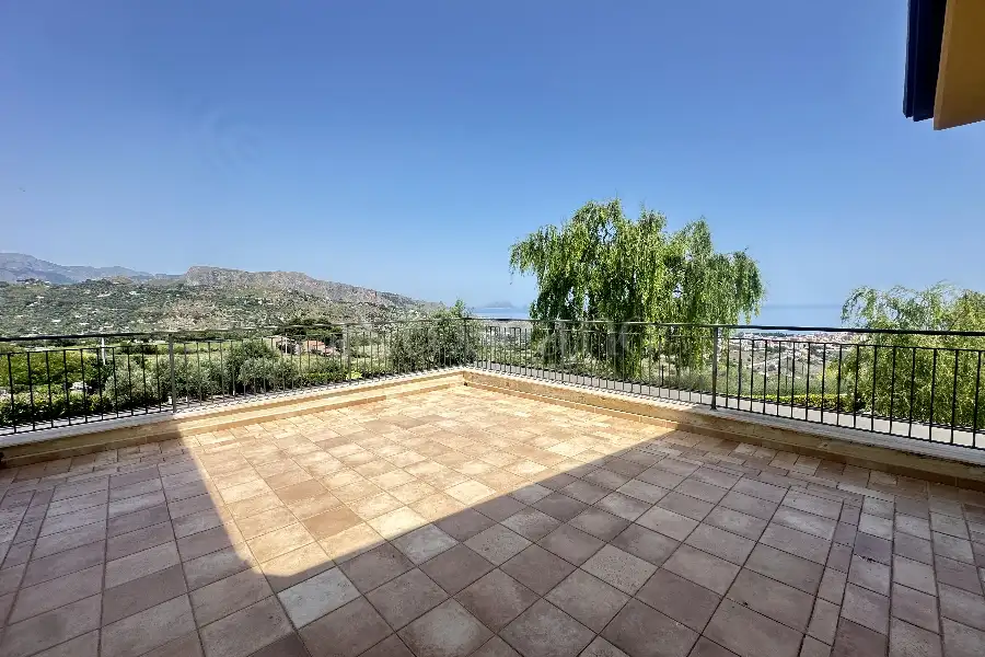 Villa in vendita di 250 mq a €470.000 (rif. 67/2025)