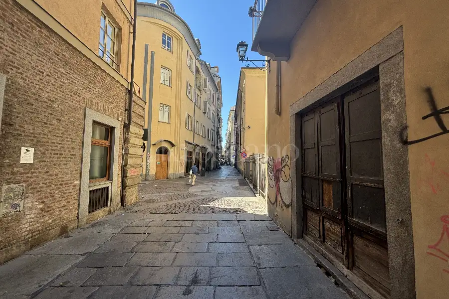 Posto Auto in vendita di 12 mq a €9.000 (rif. 15/2026)