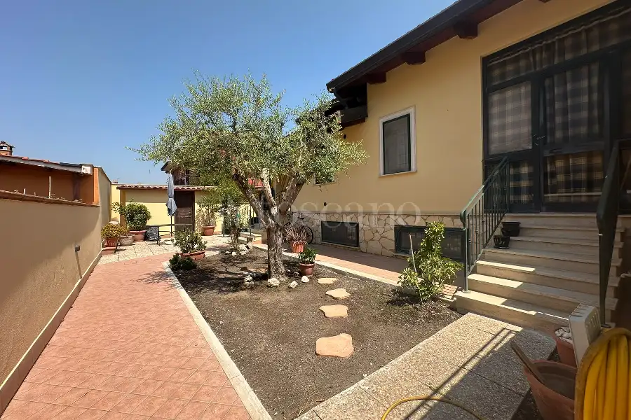 Villa Plurifamiliare in vendita di 140 mq a €305.000 (rif. 53/2026)