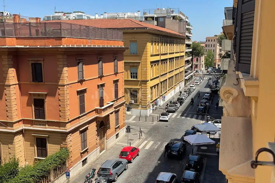 Casa in vendita di 215 mq a €1.280.000 (rif. 34/2026)