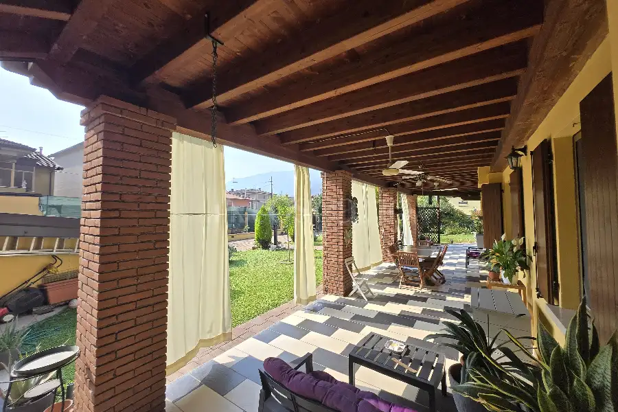 Villa in vendita di 200 mq a €395.000 (rif. 49/2025)
