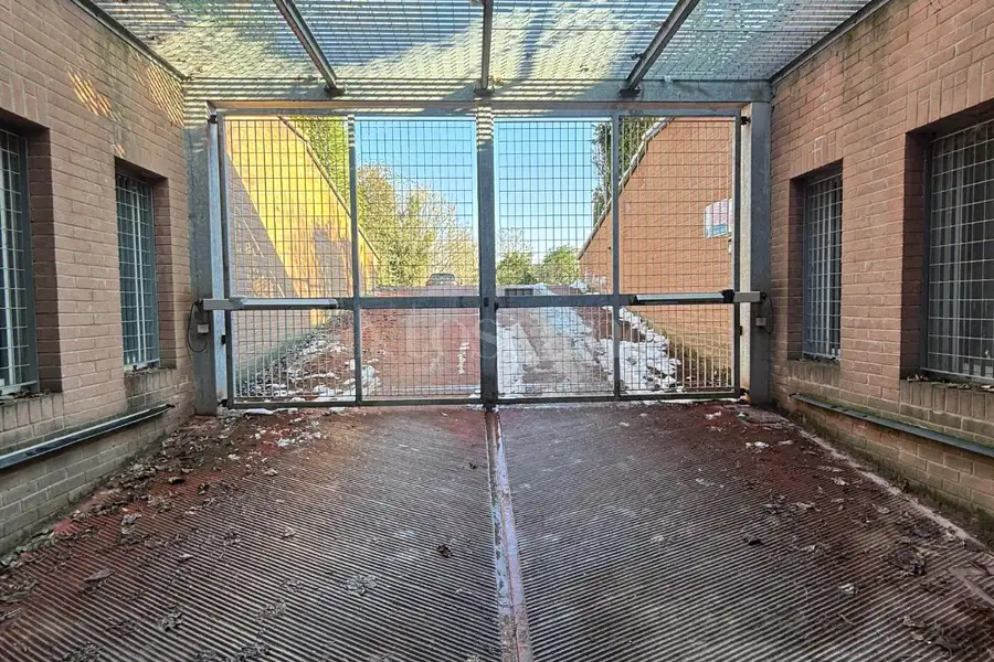 Box in vendita di 16 mq a €24.000 (rif. 26/2026)
