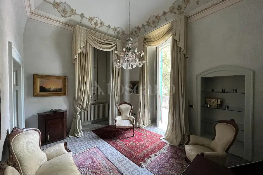 Villa in vendita di 603 mq a €1.770.000 (rif. 21/2023)