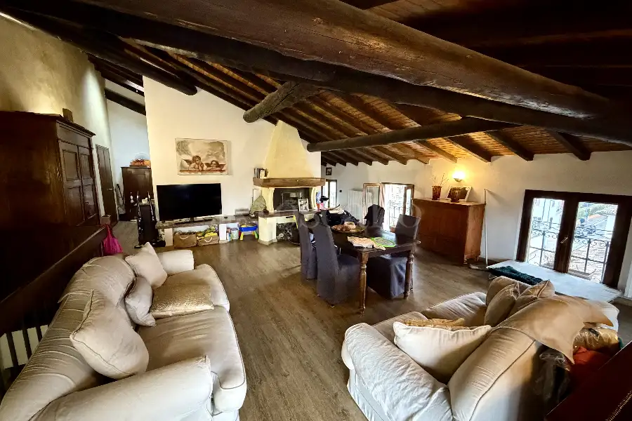Casa in vendita di 160 mq a €335.000 (rif. 4/2026)
