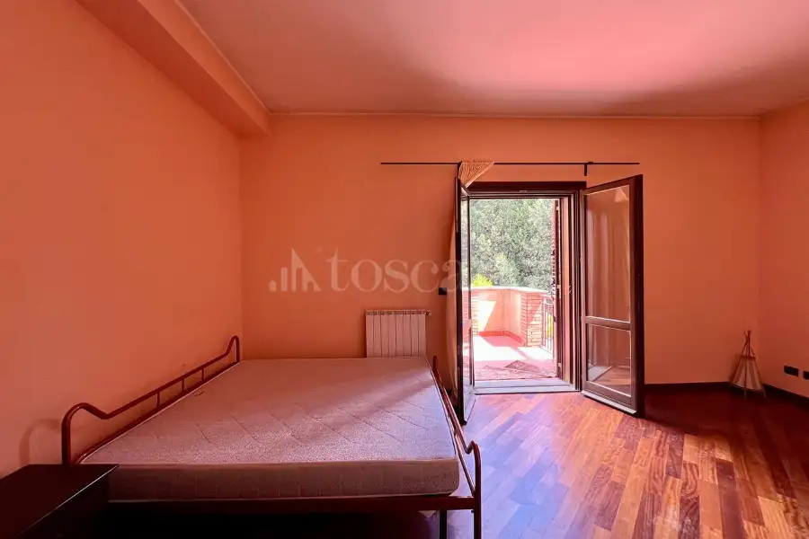 Villa Bifamiliare in vendita di 287 mq a €415.000 (rif. 87/2025)