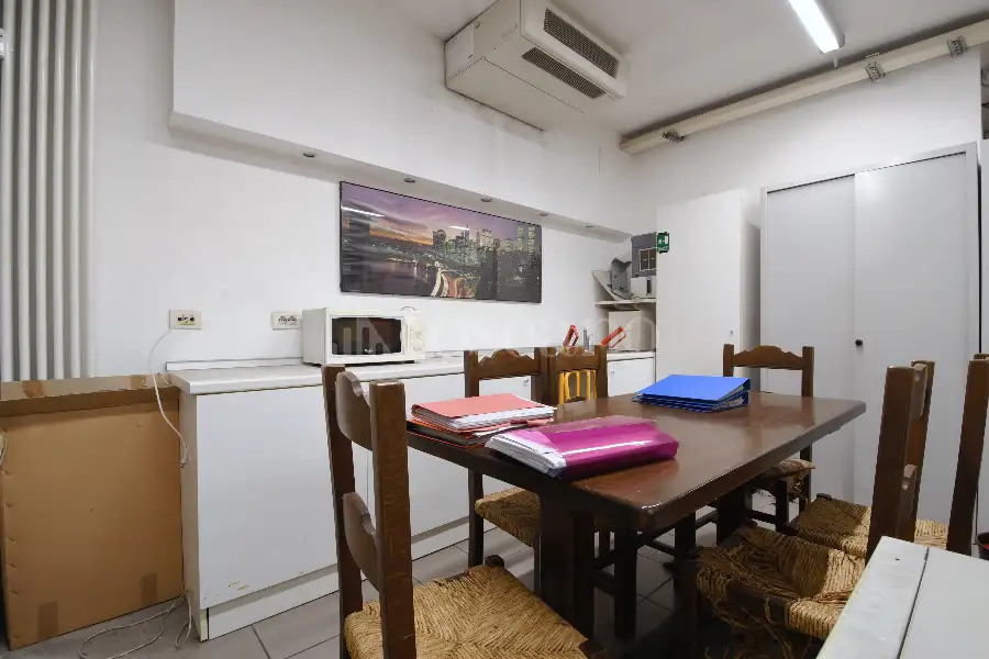 Ufficio in vendita di 145 mq a €490.000 (rif. 78/2026)