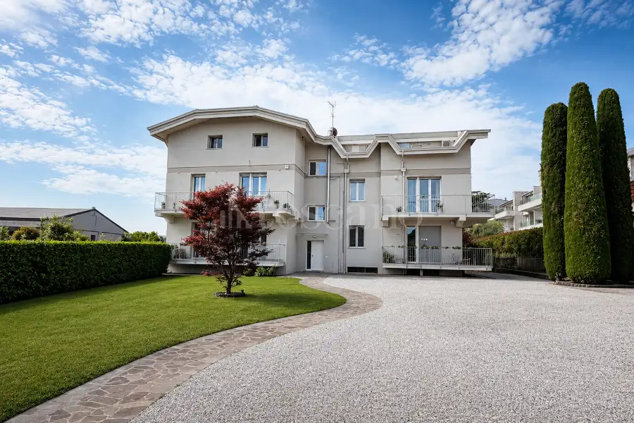 Casa in vendita di 96 mq a €519.000 (rif. 11/2026)