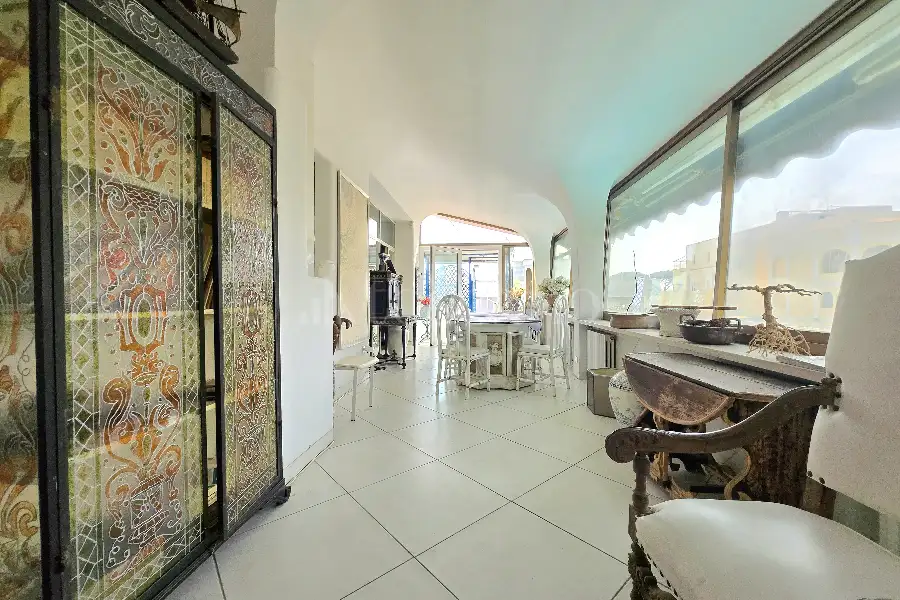 Villa in vendita di 310 mq a €550.000 (rif. 14/2026)