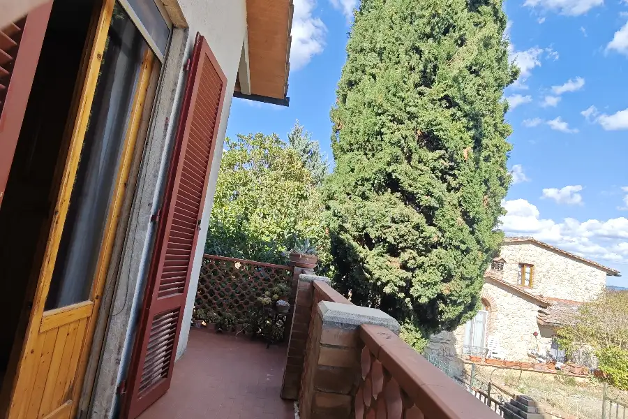 Casa in vendita di 270 mq a €340.000 (rif. 25/2026)