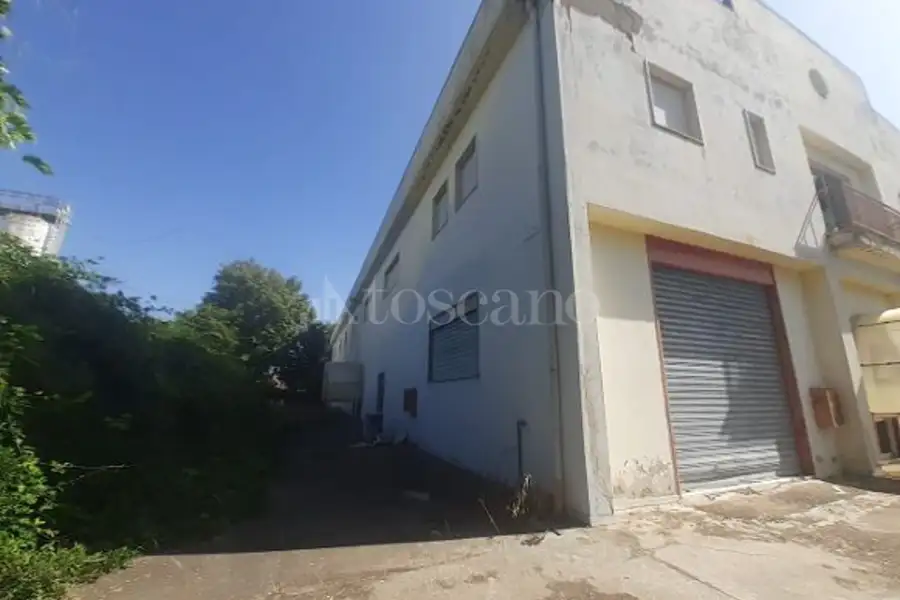 Capannone in affitto di 1.600 mq a €1.500 (rif. 26/2026)