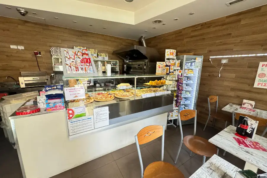 Negozio in vendita di 60 mq a €249.000 (rif. 15/2025)