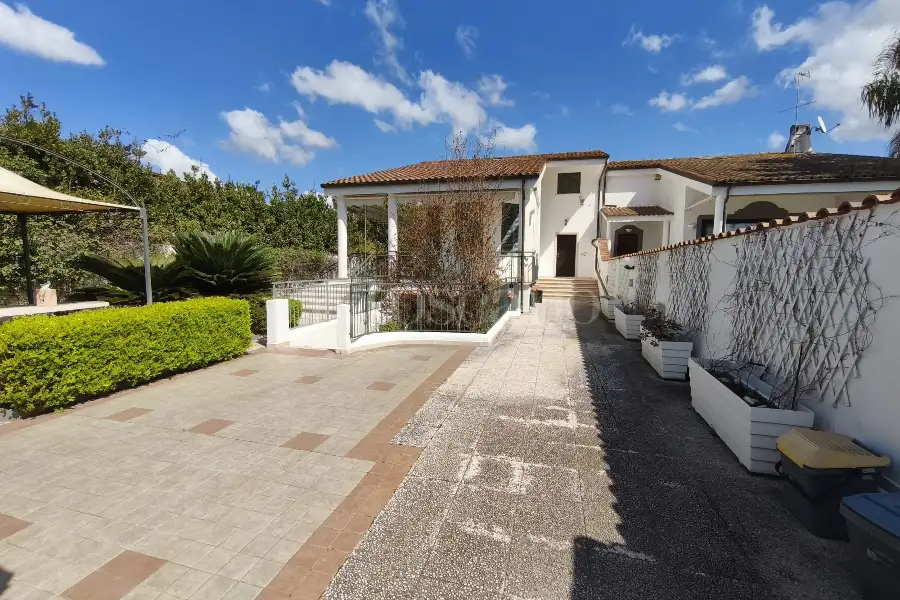 Villa Bifamiliare in vendita di 260 mq a €475.000 (rif. 29/2025)