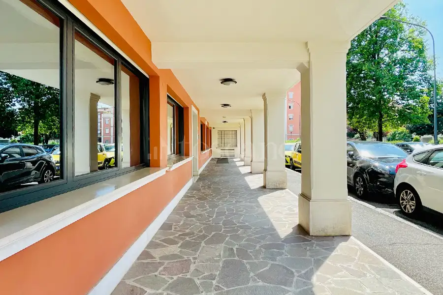 Ufficio in vendita di 300 mq a €650.000 (rif. 48/2026)