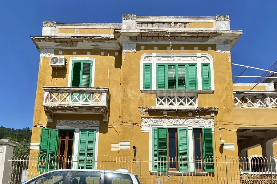 Villa Bifamiliare in vendita di 157 mq a €184.000 (rif. 24/2025)