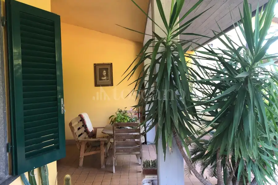 Villa in vendita di 410 mq a €398.000 (rif. 43/2024)
