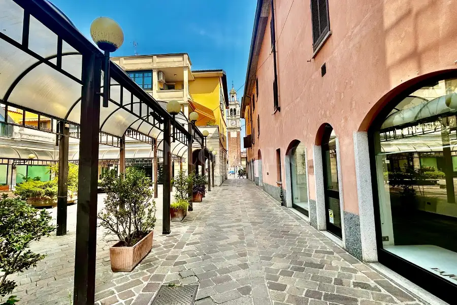 Negozio in vendita di 60 mq a €75.000 (rif. 24/2026)