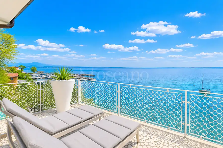 Villa in vendita di 450 mq a €4.500.000 (rif. 24/2025)