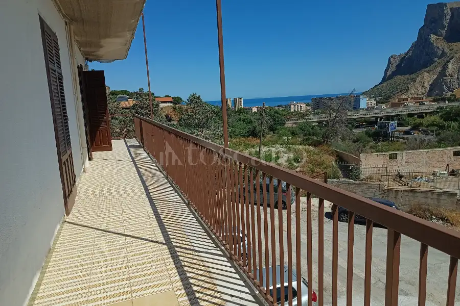 Magazzino in vendita di 1.800 mq a €1.050.000 (rif. 35/2026)