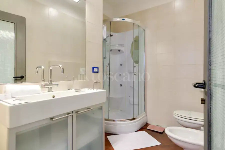 Casa in vendita di 238 mq a €1.040.000 (rif. 49/2025)