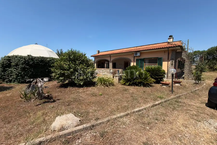 Casa Indipendente in vendita di 225 mq a €379.000 (rif. 73/2026)