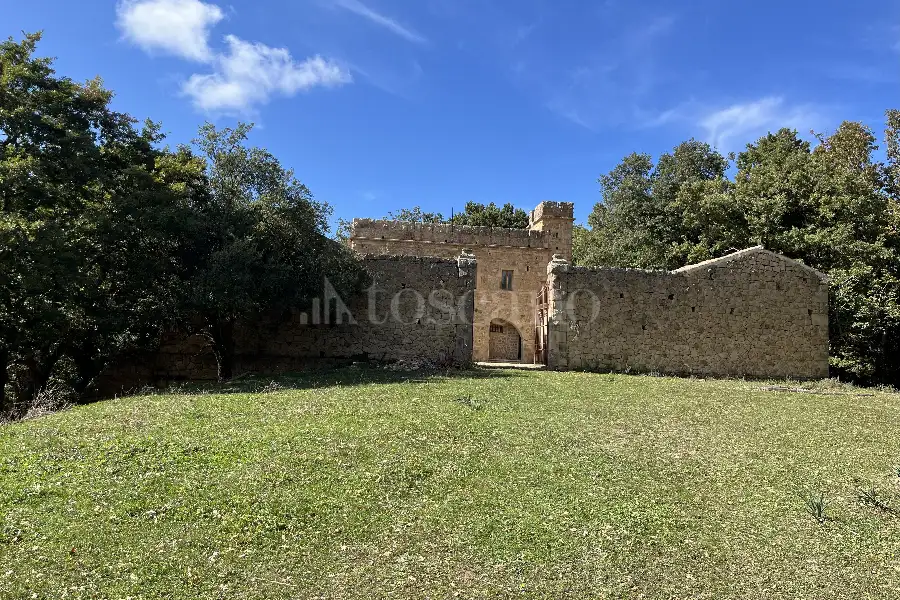 Casale in vendita di 860 mq trattativa riservata (rif. 258/2025)