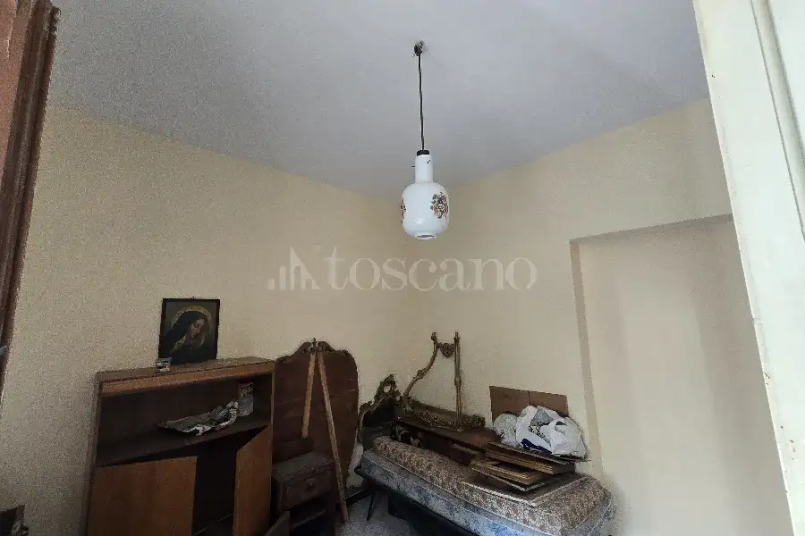 Palazzo in vendita di 328 mq a €265.000 (rif. 61/2026)