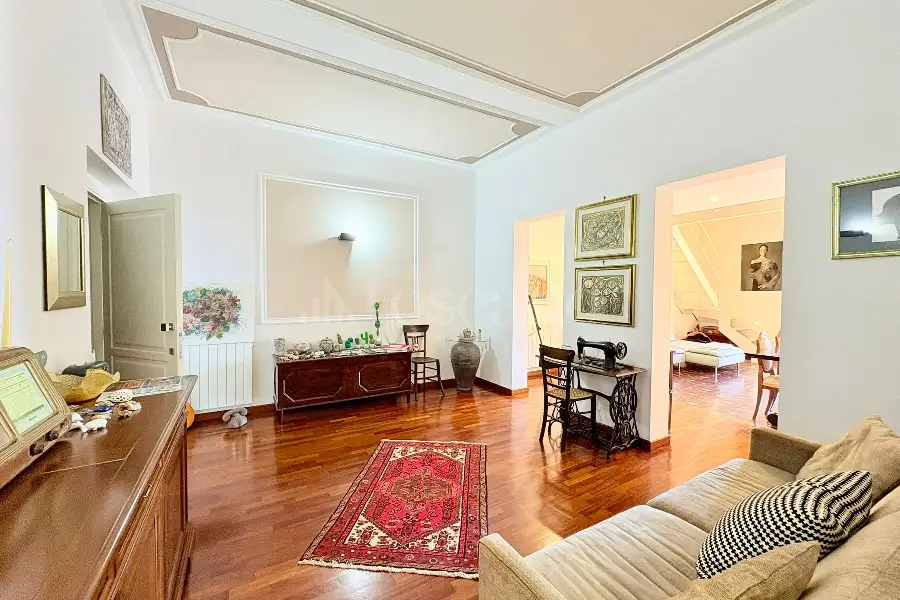 Casa in vendita di 255 mq a €949.000 (rif. 23/2026)