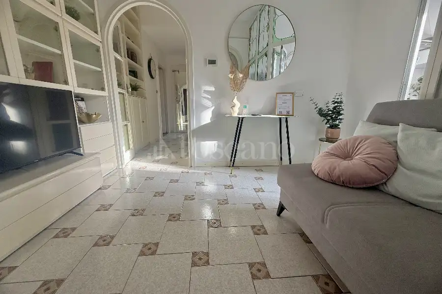 Casa in affitto di 90 mq a €2.200 (rif. 22/2026)