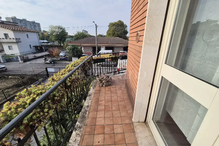 Villa Plurifamiliare in vendita di 350 mq a €750.000 (rif. 38/2025)