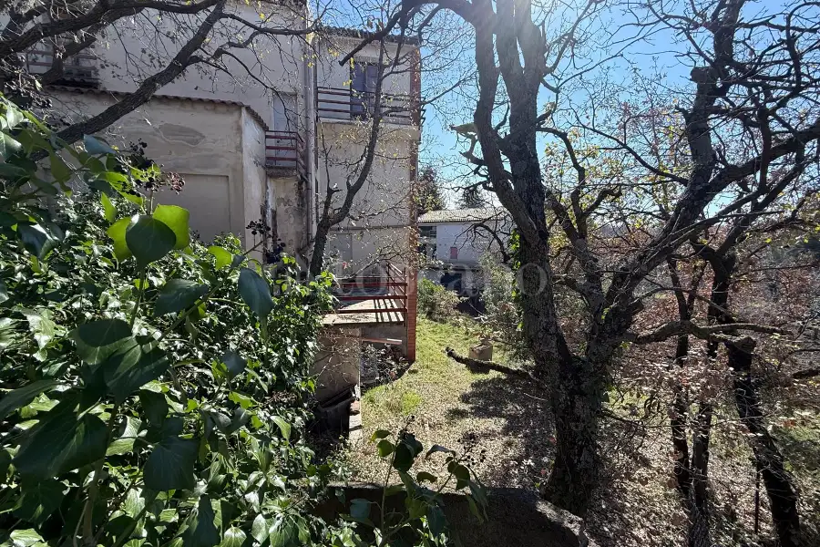 Villa in vendita di 240 mq a €78.000 (rif. 19/2026)