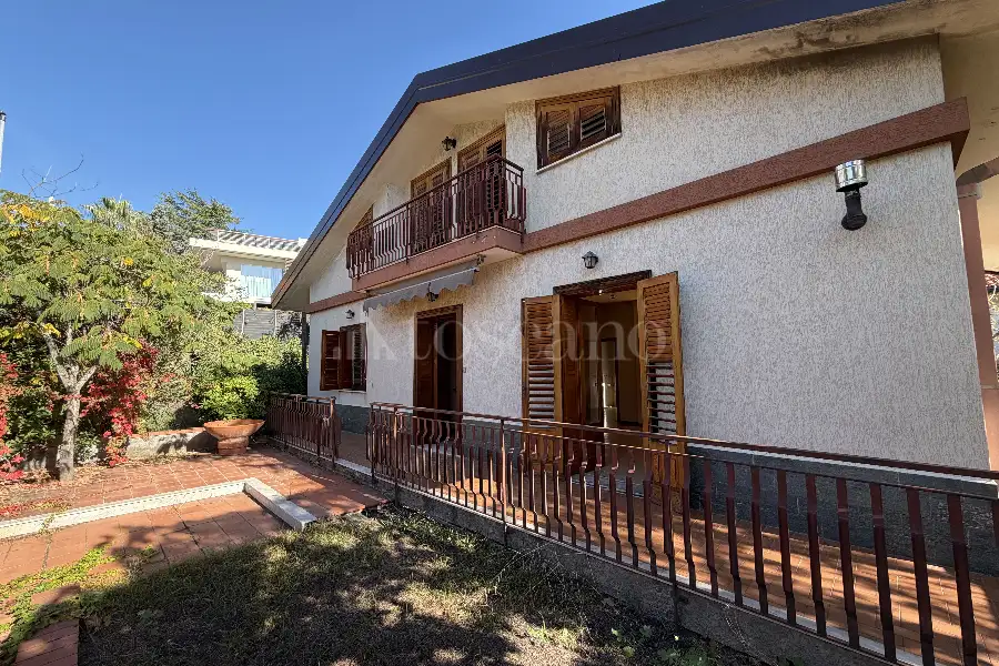 Villa in vendita di 264 mq a €245.000 (rif. 227/2025)